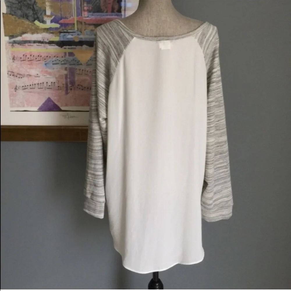 ING Collection Beaded Top - Picture 3 of 3